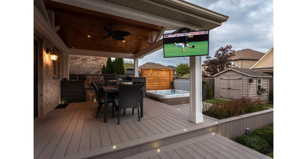 Trex Composite Deck Builder - Burlington, Oakville, Ontario
