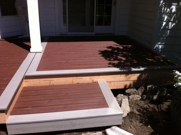 Trex Transcend Fire Pit Inlay with Gravel Path board.