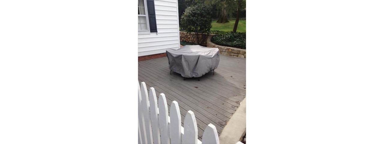 Trex Transcend deck highlights this outdoor living area