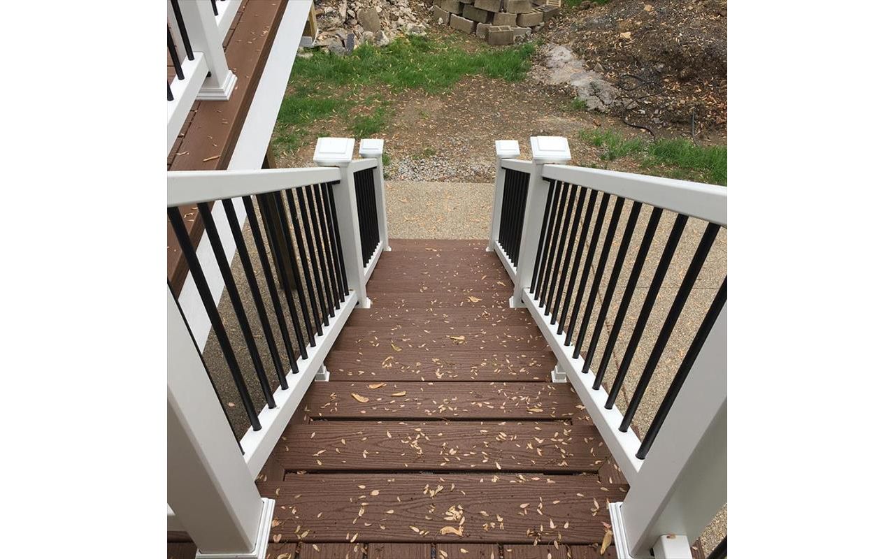 Saddle Brown Steps with Select Rail
