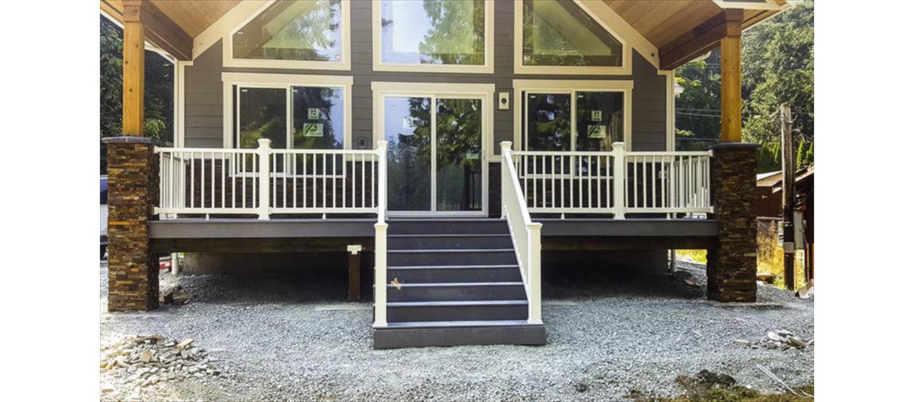 TREX Composite Decking in Select Pebble Grey with Trex Select Railing