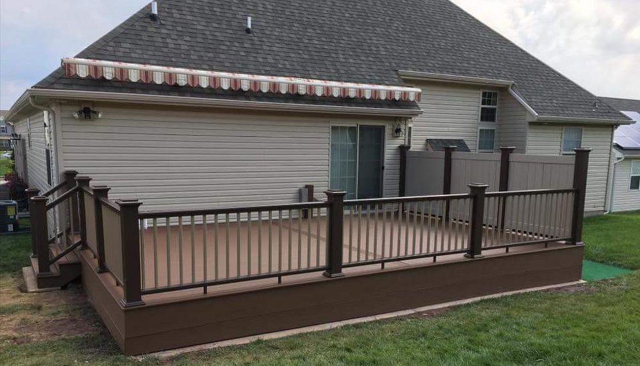 Trex Decking with Composite Railing and Privacy Fence