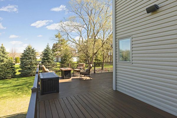 Low Maintenance Trex Composite Decking in Spiced Rum Color with Aluminum Railing in Rogers, MN Area