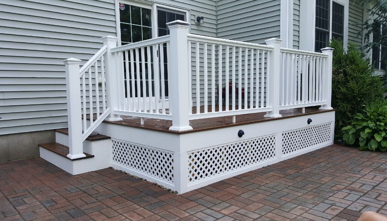 Select : Saddle Decking