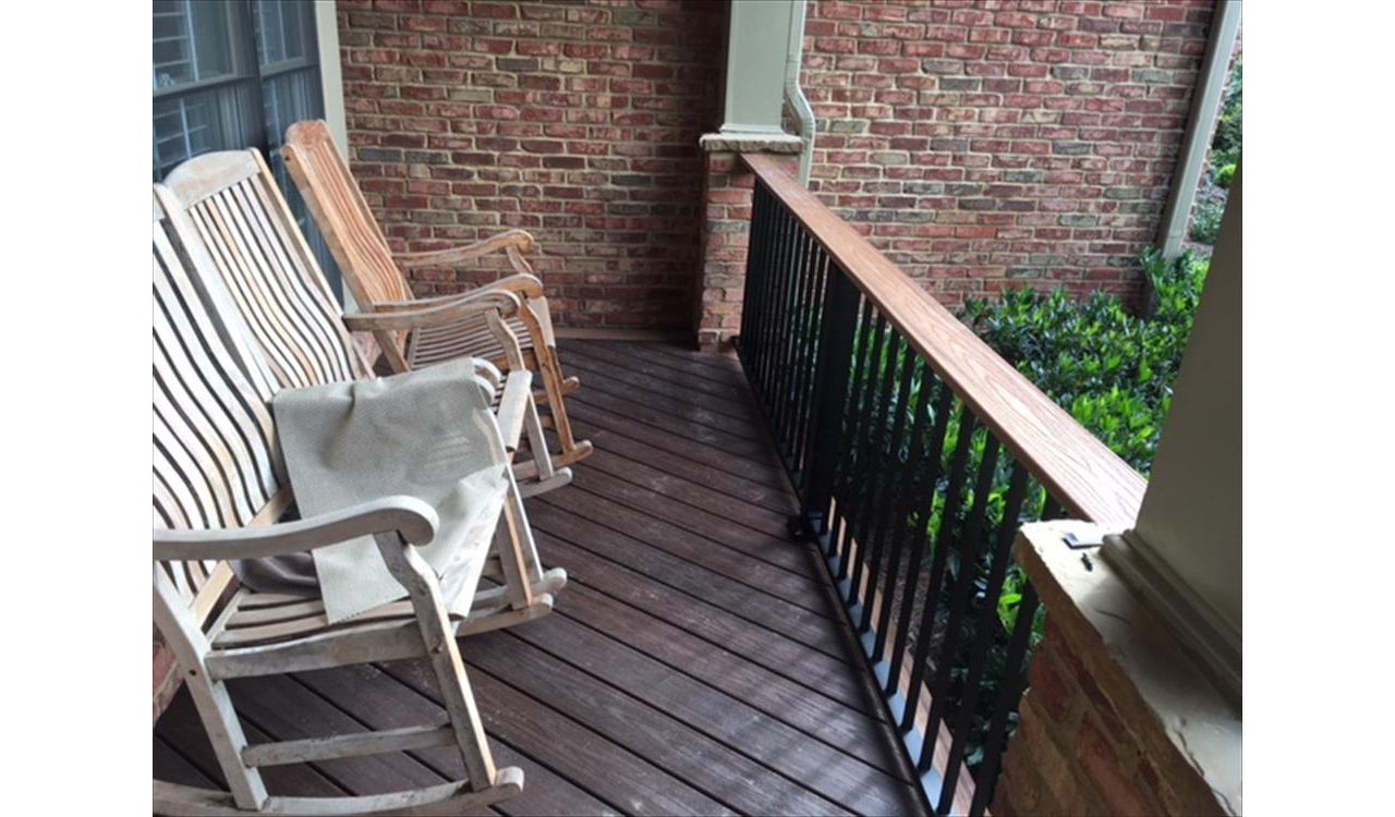 Trex Transcend Spiced Rum Decking with Cocktail Railing