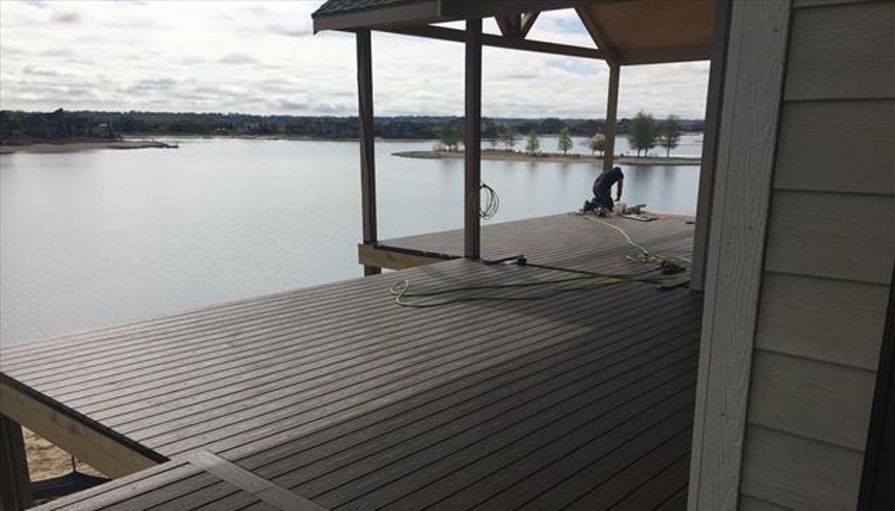 Trex Transcend Spiced Rum deck, Waterloo, Nebraska