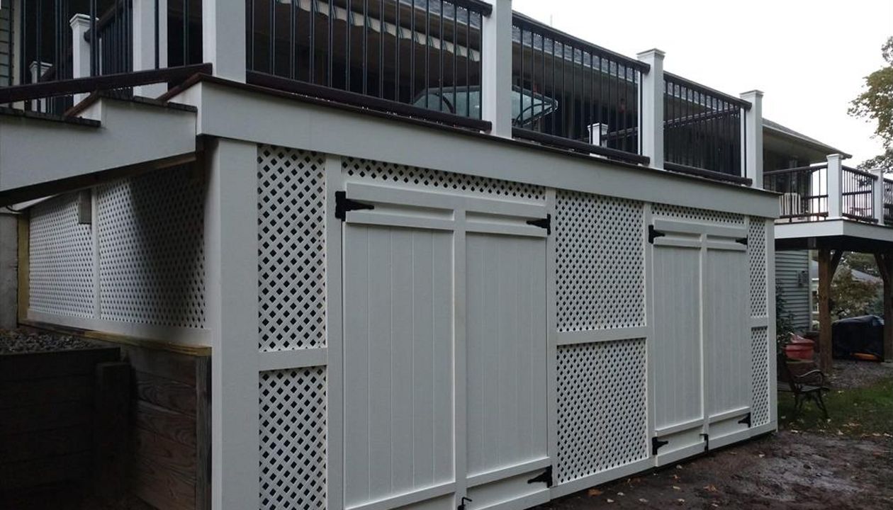 Vintage Lantern Railings 2018