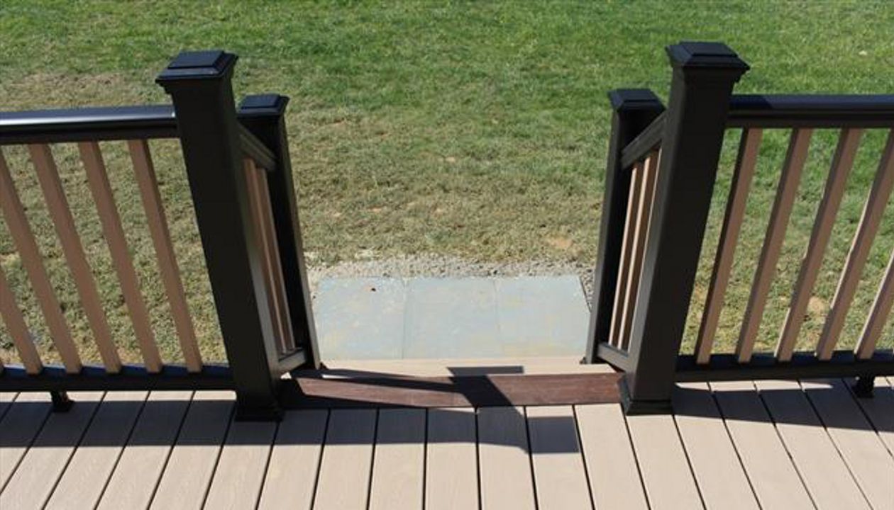 Transcend Railings Black - Rope Swing