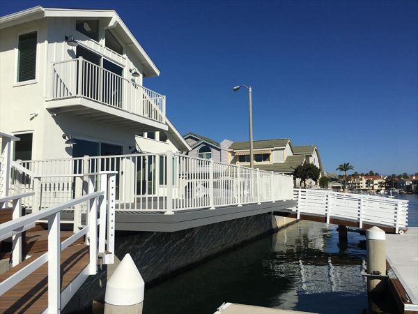Beach Harbor oceanfront deck tropical Trex decking railing