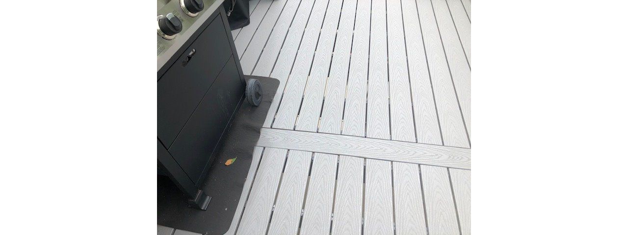 Trex Select Pebble Grey feature board is great visual break