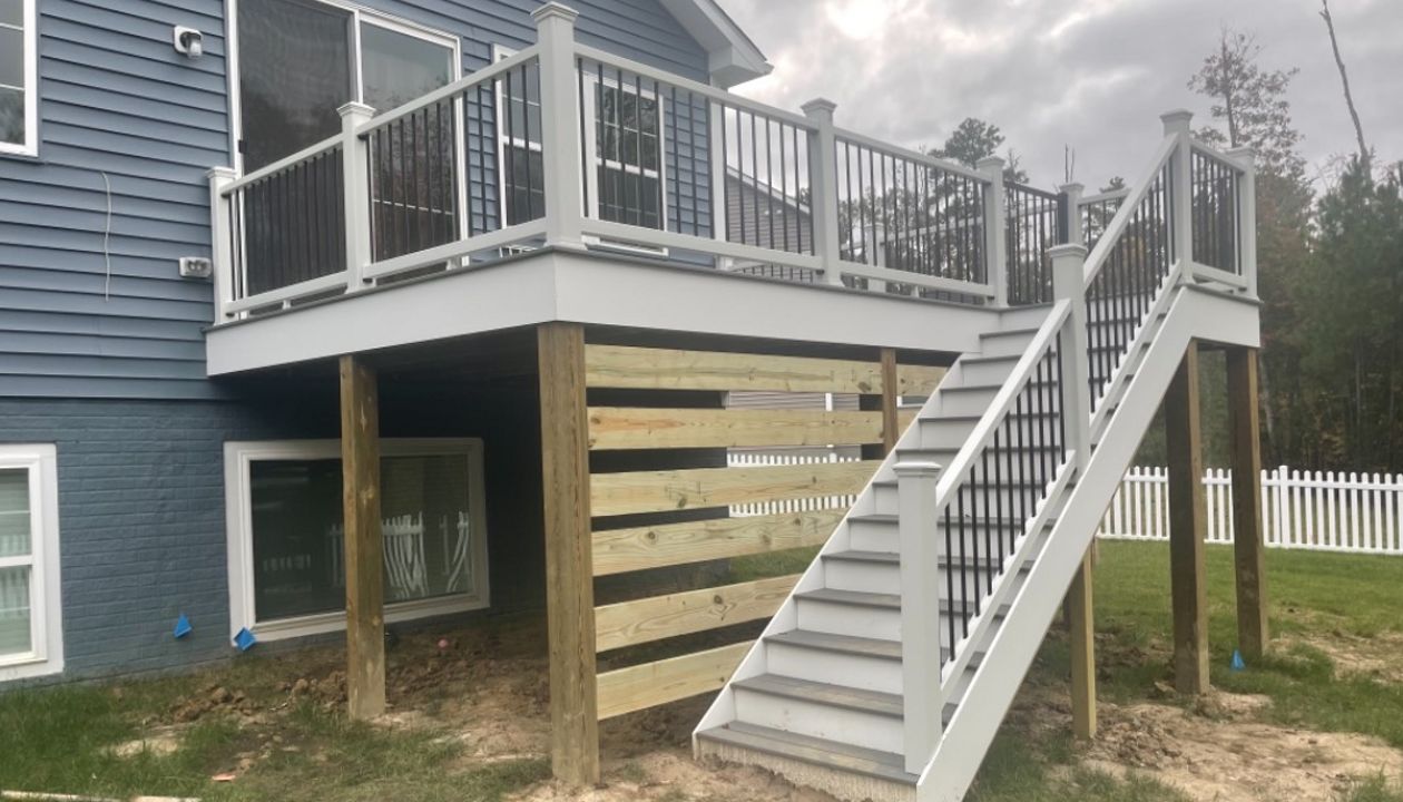 Trex Pebble Grey with Trex Rail and Gate - Central Virginia