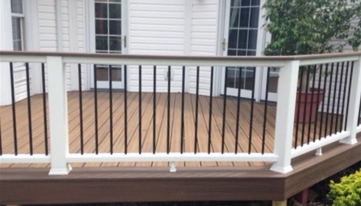 Trex Transcend decking and railing.