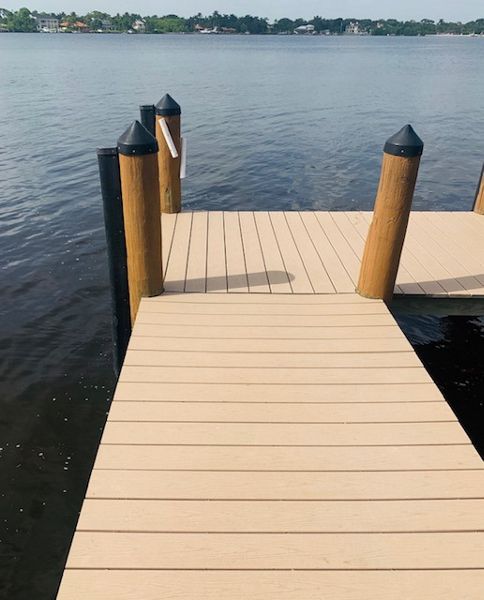 Rope Swing Dock located in Tequesta, FL