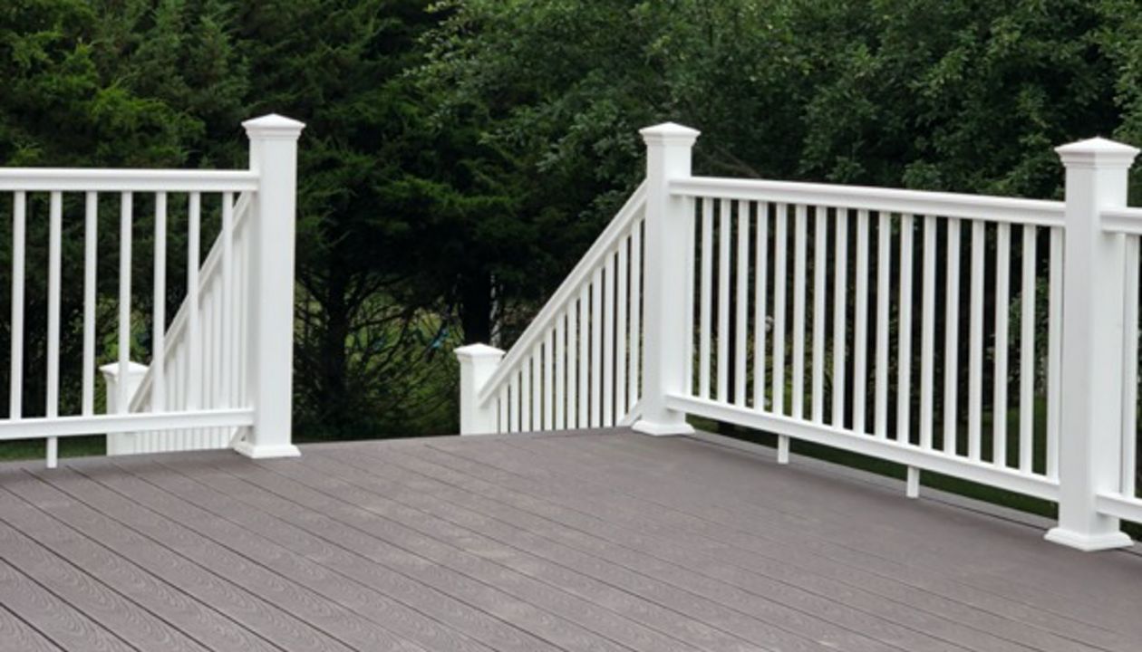 Narragansett Deck -Trex Select Woodland Brown