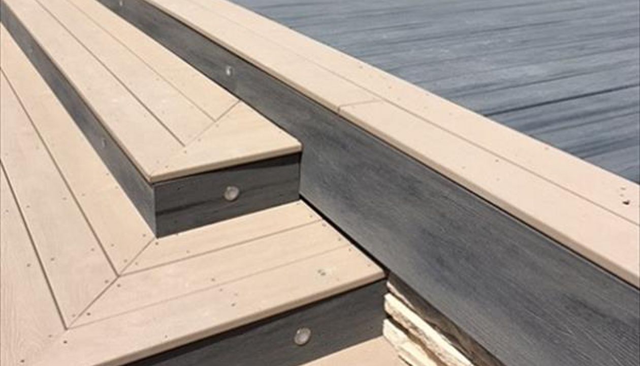 Trex Transcend Tropical Island Mist and Transcend Classical Earth Tones of Rope Swing