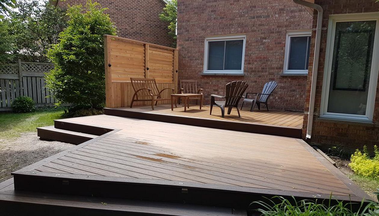 Trex Transcend Tropical Havana Gold, Spiced Rum Composite Deck: Barrie, Orillia, Essa, Mulmur, Innisfil, Collingwood