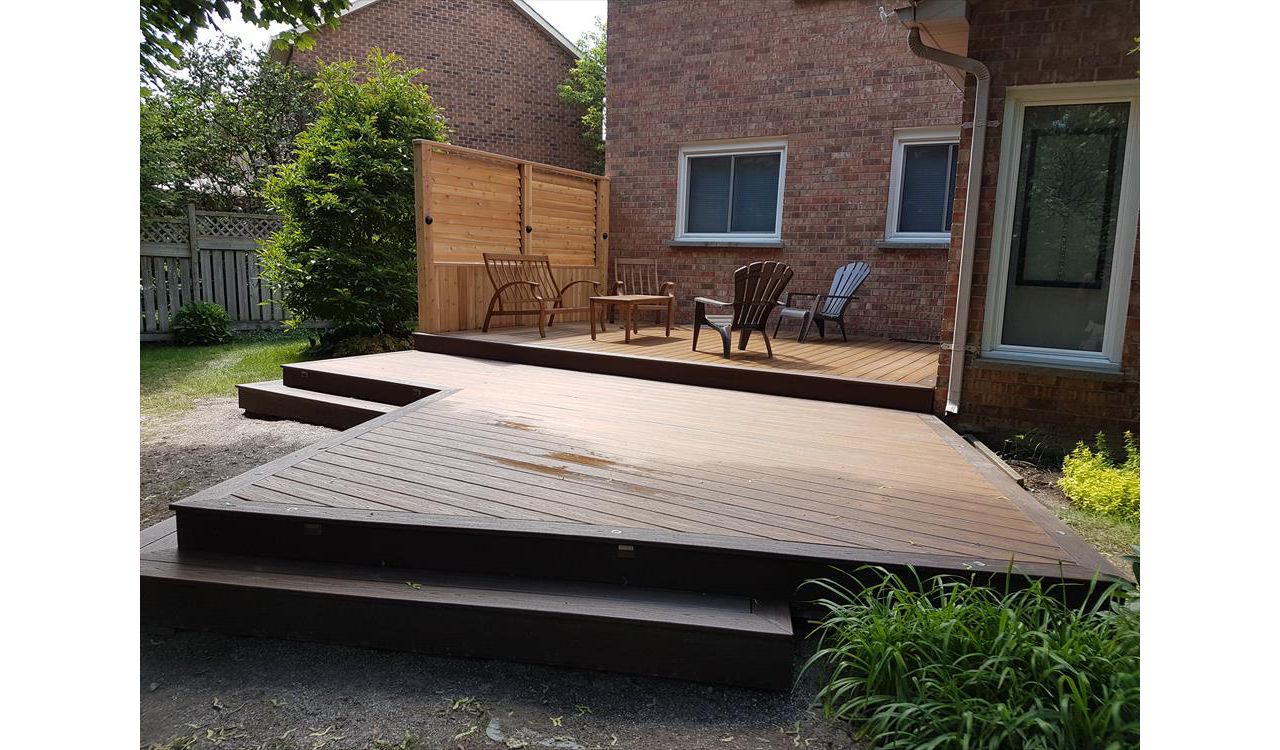 Trex Transcend Tropical Havana Gold, Spiced Rum Composite Deck: Barrie, Orillia, Essa, Mulmur, Innisfil, Collingwood