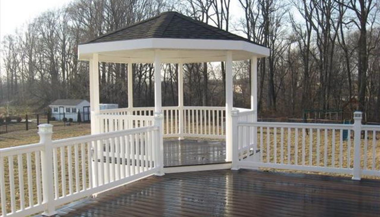 Vintage Lantern with built in gazebo