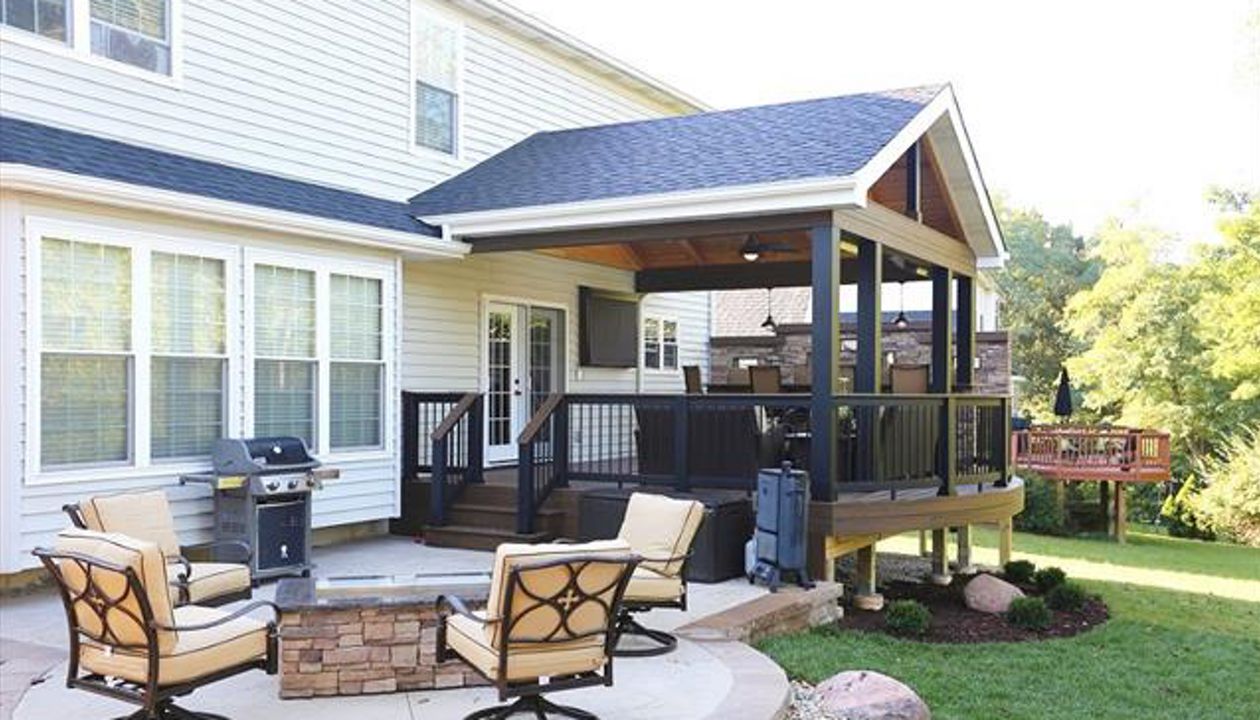 Trex composite deck, Missouri