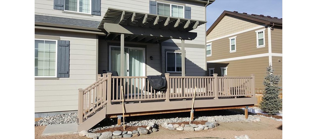 Trex Transcend Rope Swing Railing