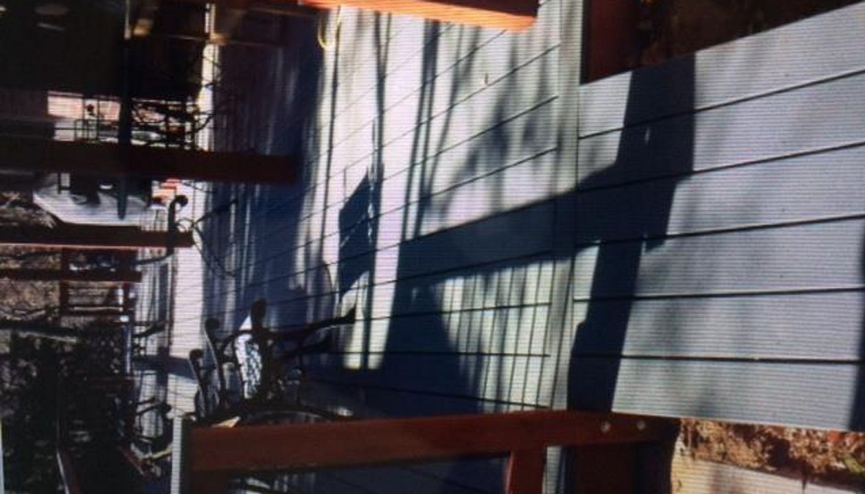 Clamshell deck in Edmond, OK