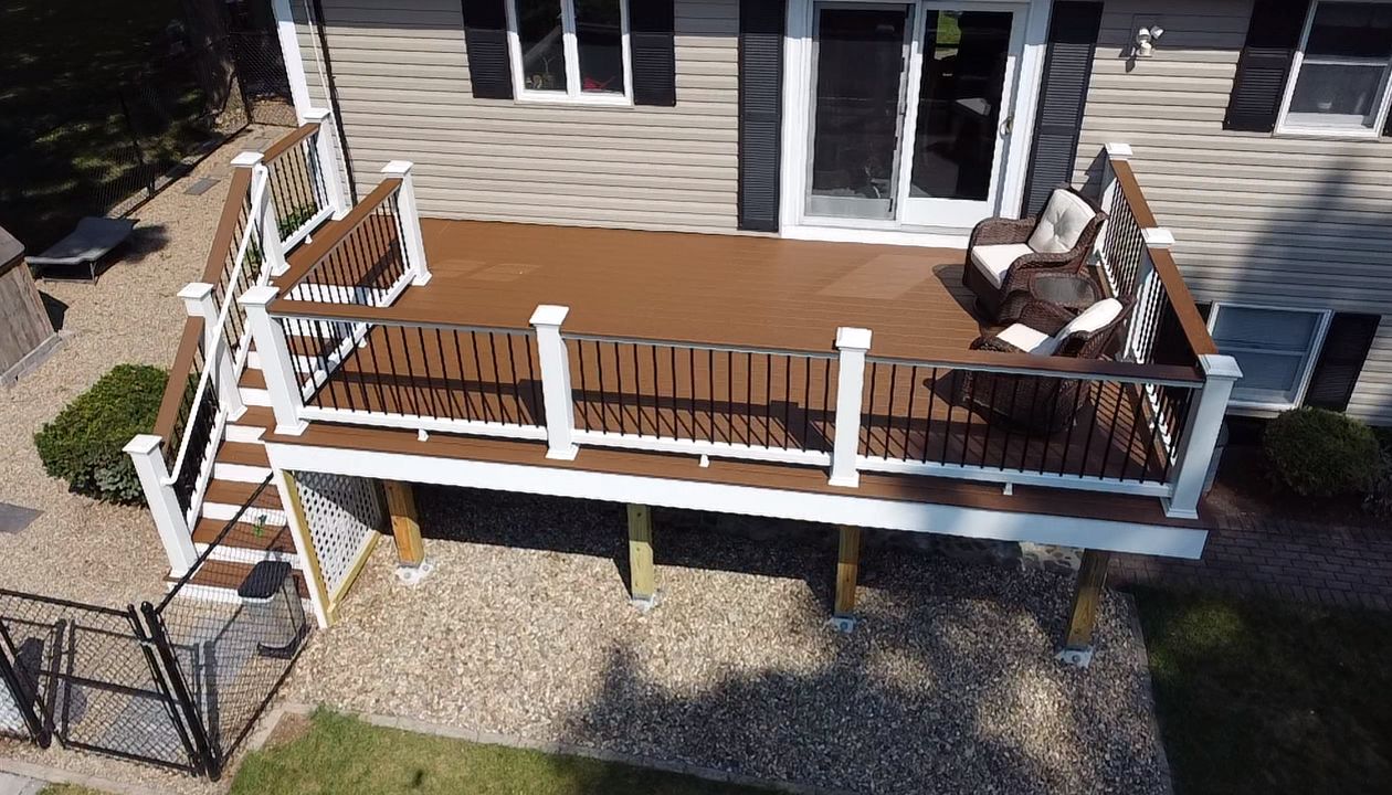 12x20 Deck Space, Trex Select Saddle Decking with Trex Select Railings with Cocktail Rails, in North Reading, MA