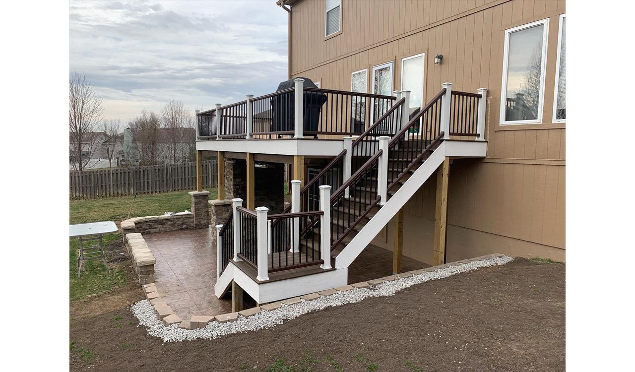 Trex Transcend Tropical (Spiced Rum) Deck with Trex Railing, Fascia and Lights - View from Right side of deck