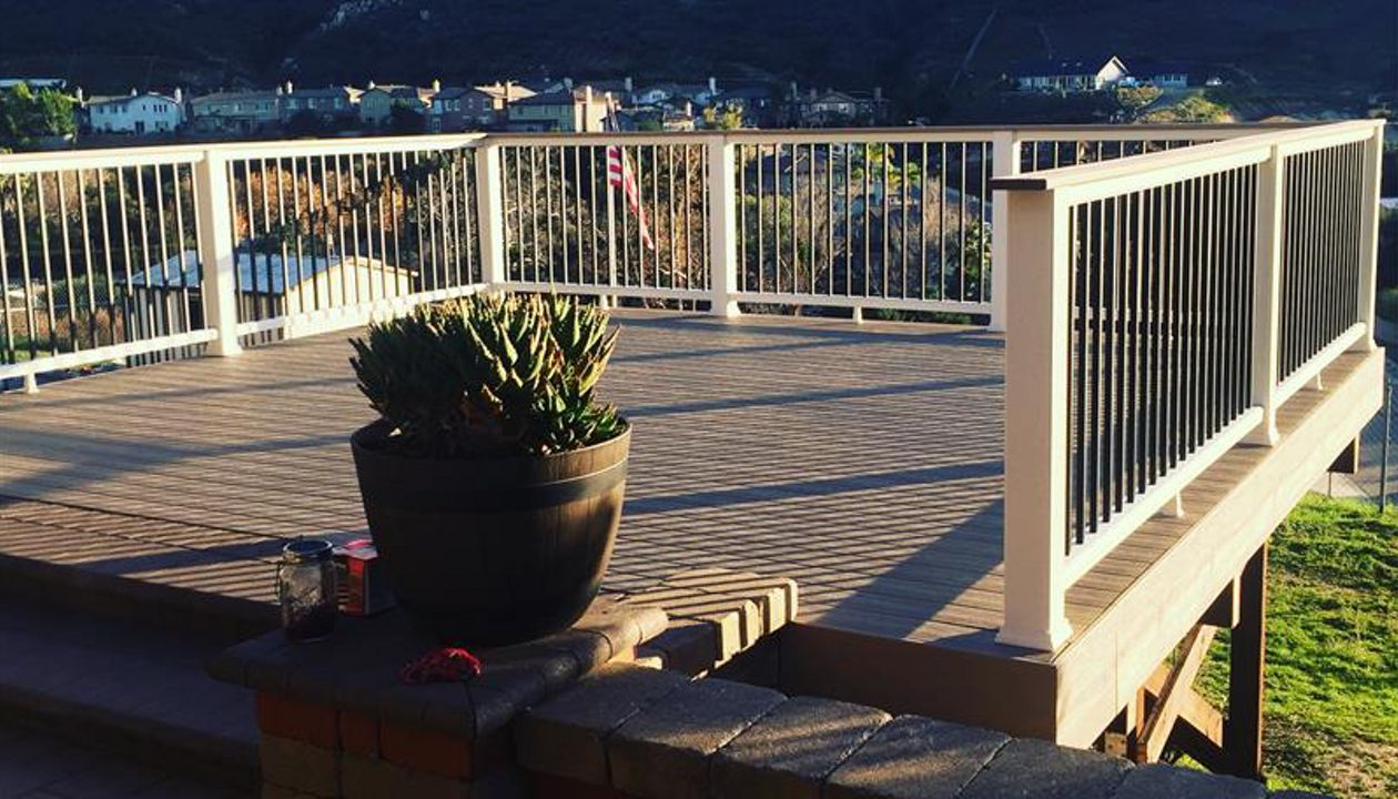 Rope Swing w/ Transcend  Cocktail Railing