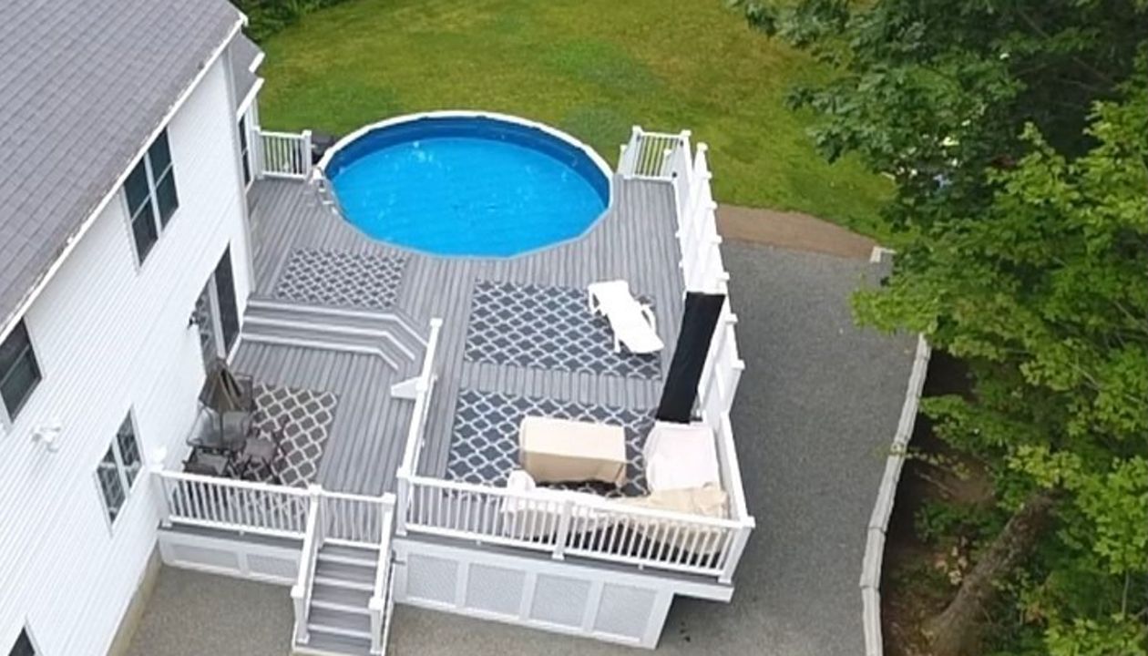 Island Mist Decking & Transcend Railing