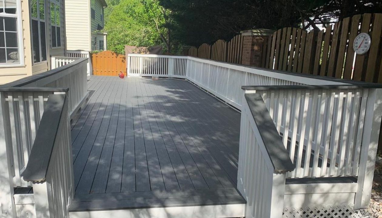 Trex Enhance Clam Shell Composite Deck