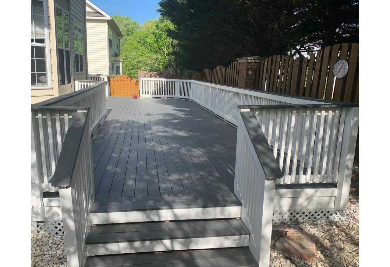 Trex Enhance Clam Shell Composite Deck
