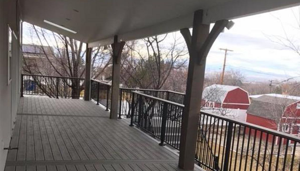 Trex Gravel Path Decking