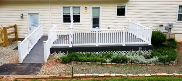 Trex Enahnce Clam Shell deck with ramp