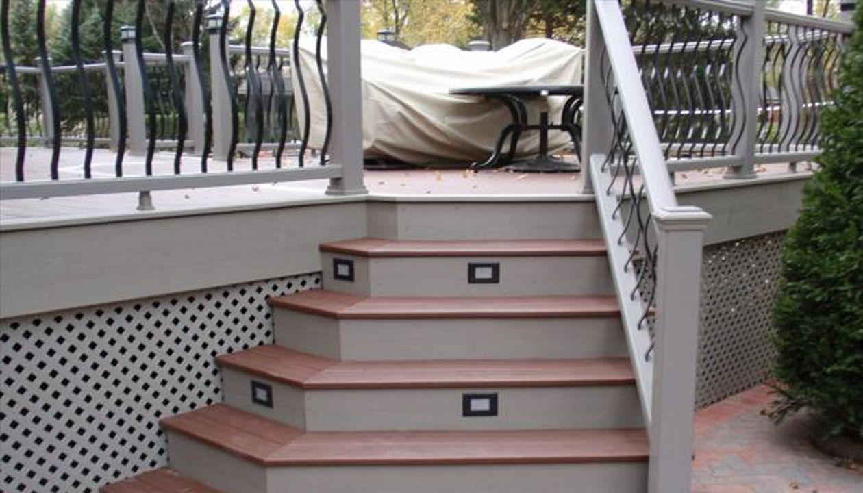 Flared Steps with Riser Lighting