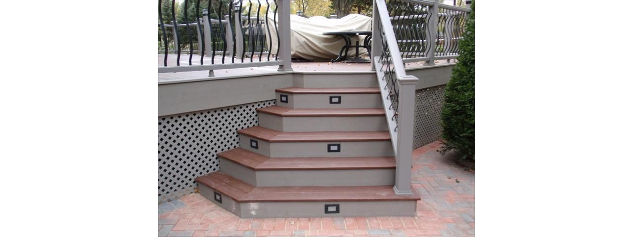 Flared Steps with Riser Lighting