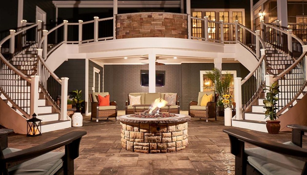 Dual Curved Staircase with firepit Fulton, MD