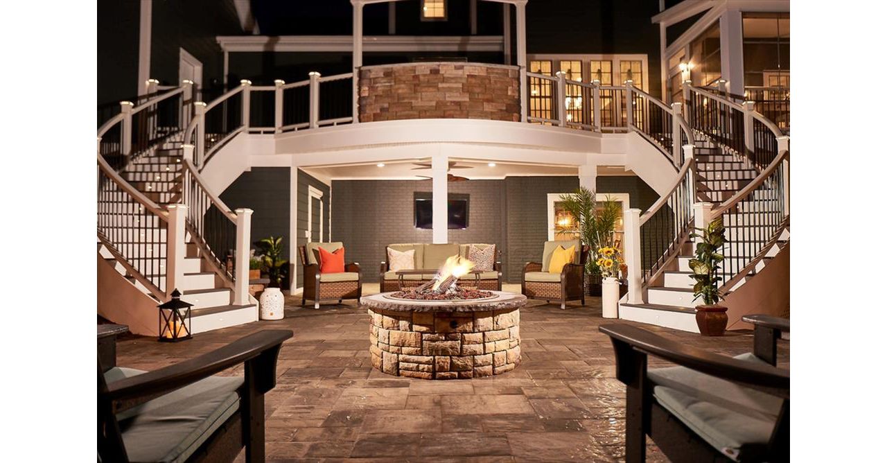 Dual Curved Staircase with firepit Fulton, MD