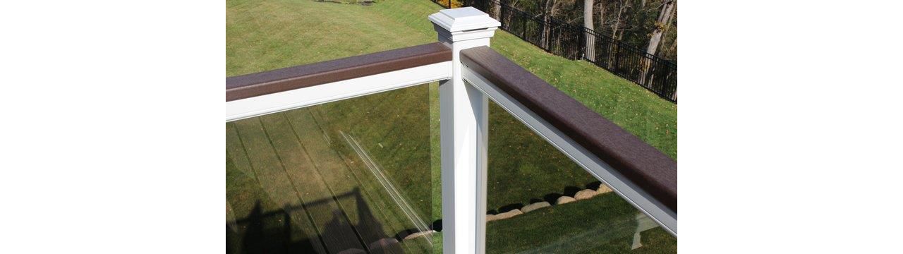 Trex decking in Spiced Rum with Trex railing - Eden Prairie