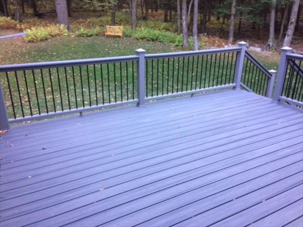 Trex Transcend deck and rail in Split Rock PA. Island Mist Deck and Gravel Path Railings