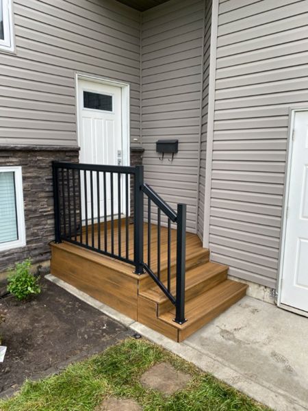 Front Porch in Havana Gold