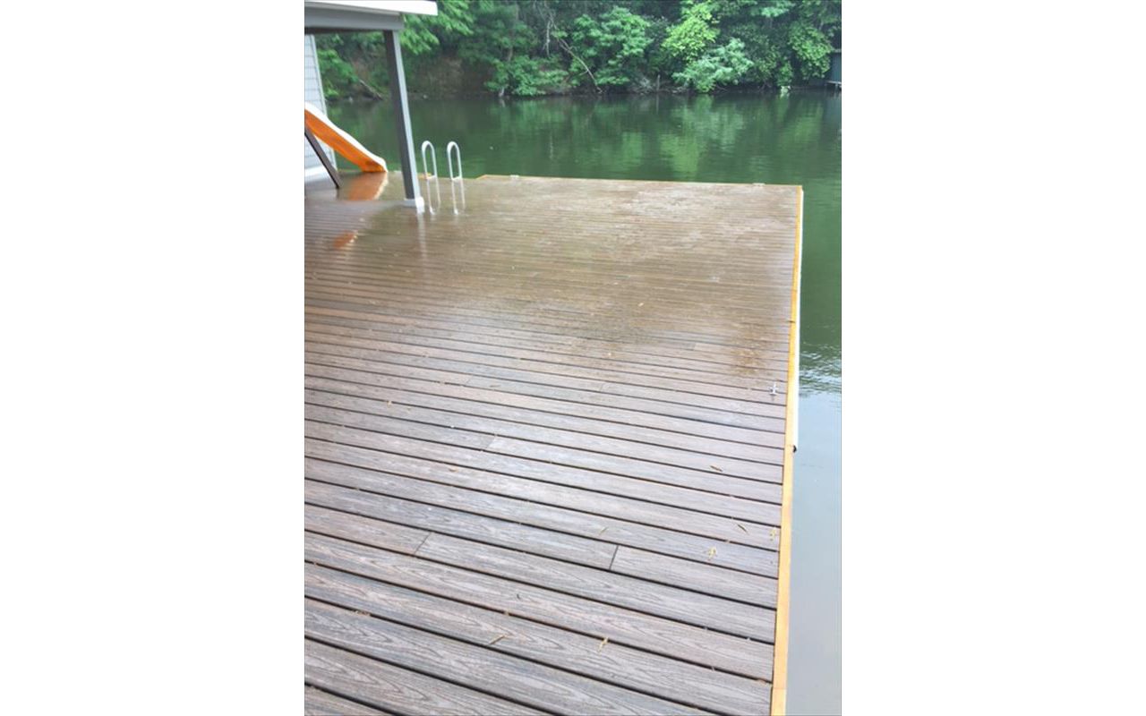 Trex Transcend dock is large are for the kids to play or just relax
