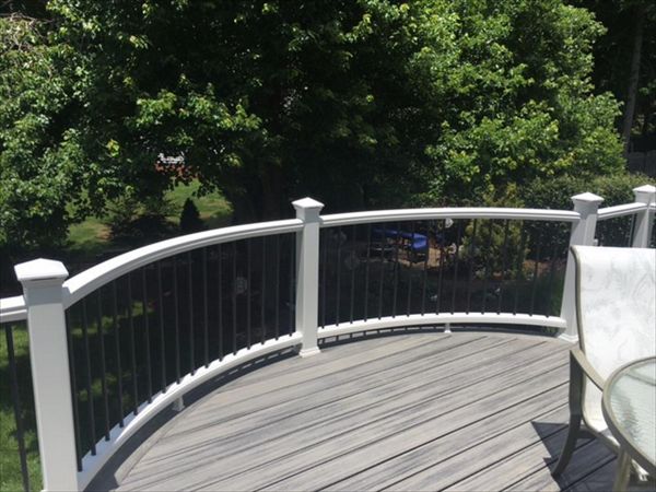 Curved Trex Transcend rails have custom look and wow factor!