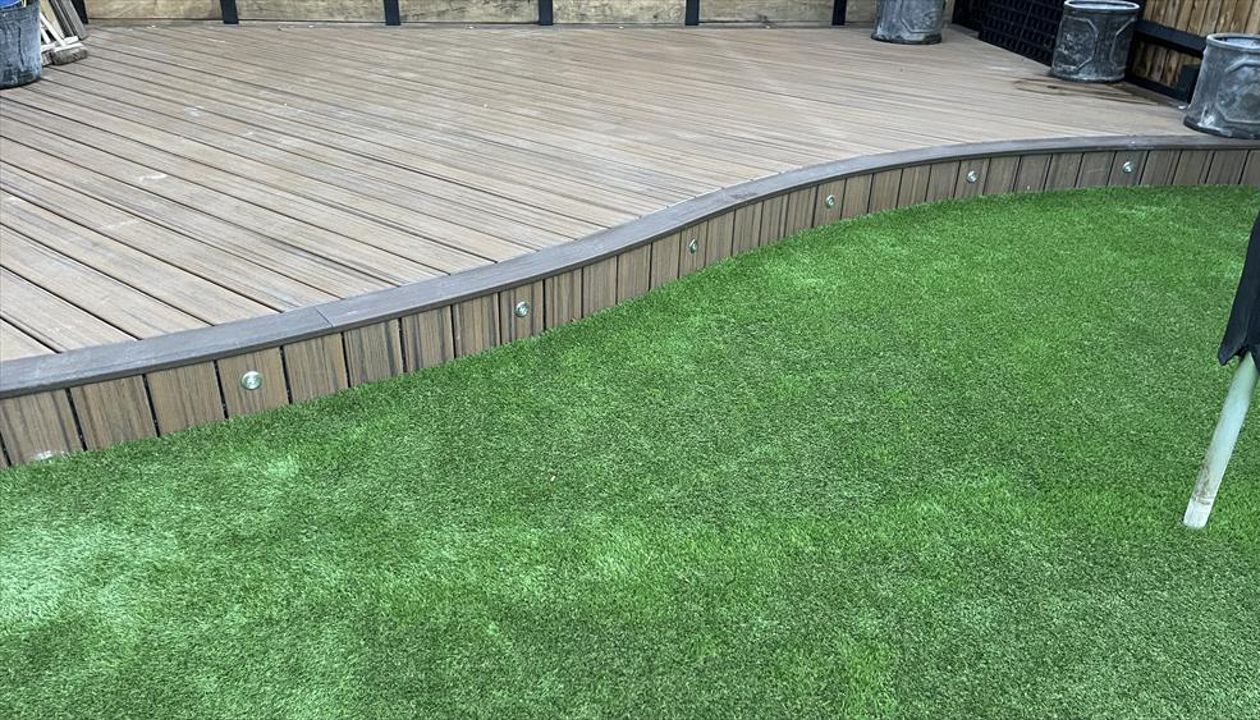 Back home in milton kreynes we have a trex Havana gold deck with a spiced rum boarder forming a custom curve design and lighting by jjh, Havana gold is a stunning colour but unfortunately not available in the uk at the moment as it was a special order,