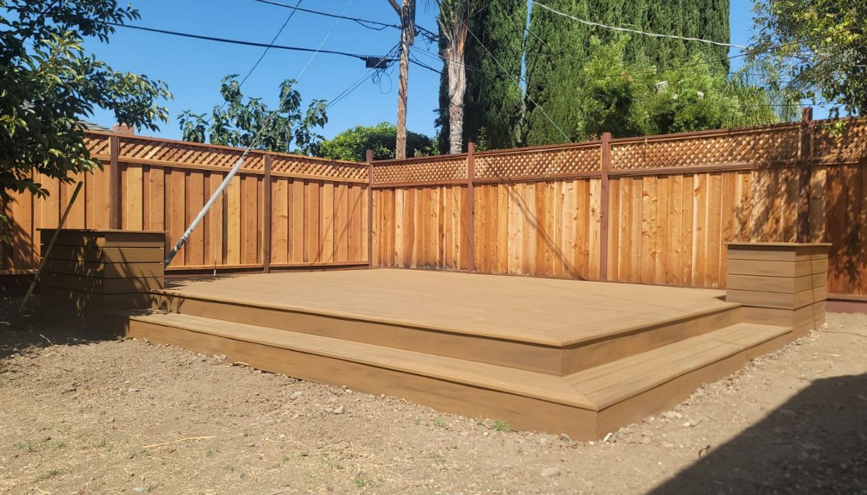 Havana Gold with Trex Planters