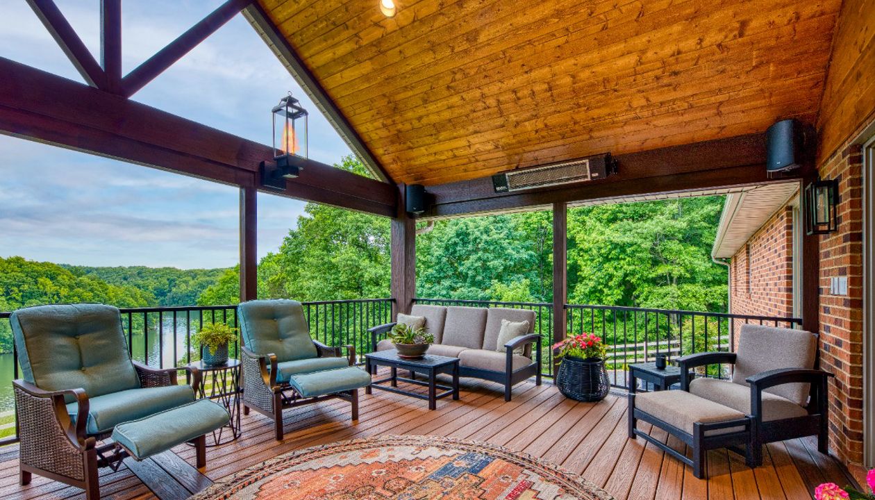 Trex Transcends with Signature Railing (Hardy)