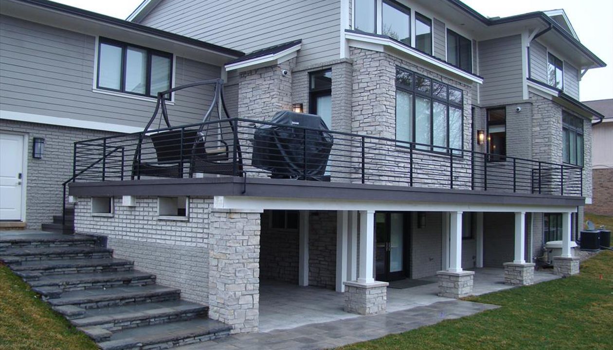 trex deck with Rain Escape