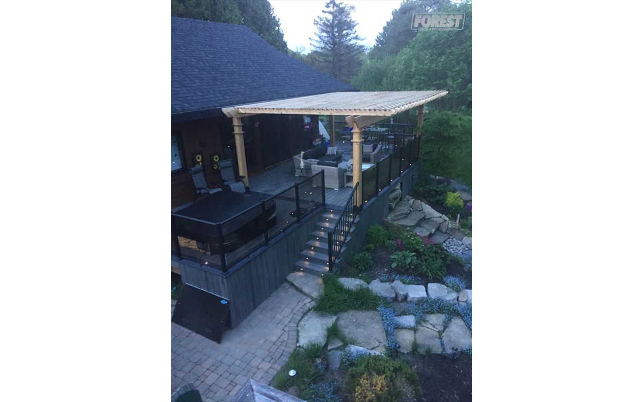 Trex Deck colour Island Mist built in: Aurora, King City, Oak Ridges, Richmond Hill, Newmarket, Toronto, Mississauga, Mount Albert, Vaughan, Bradford