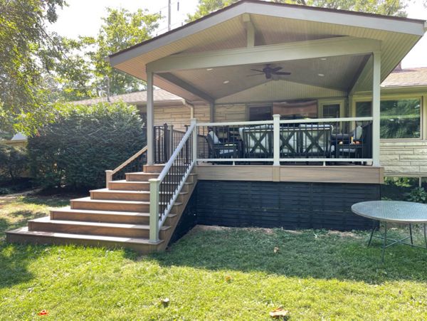 Toasted Sand with Gravel Path Railing