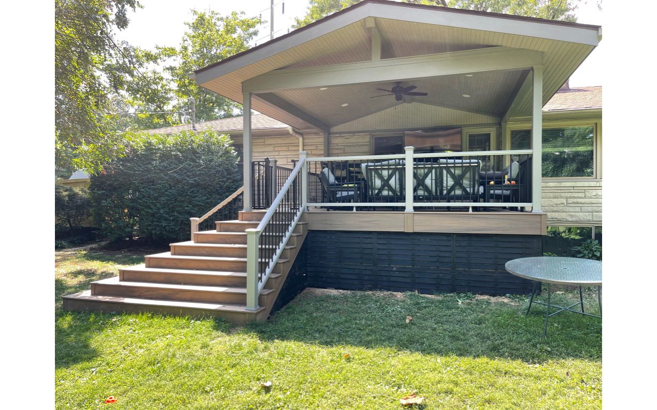 Toasted Sand with Gravel Path Railing