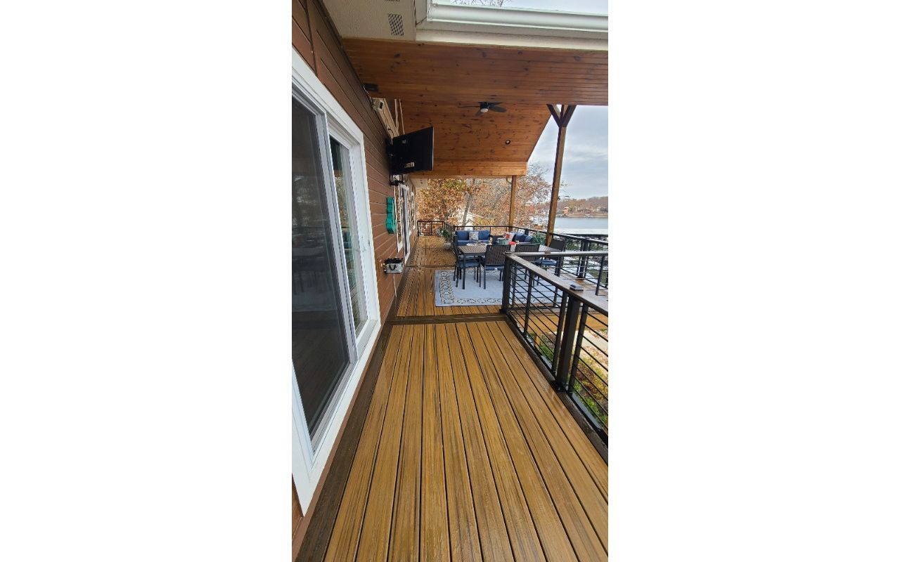 Havana Gold in Field with Spiced Rum border. Railing is Signature Rod Rail done in Sunrise Beach, MO at Lake of the Ozarks